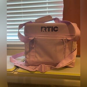 RTIC 28 Can Lavender Soft Portable Cooler Bag - Missing Can Opener - Like New